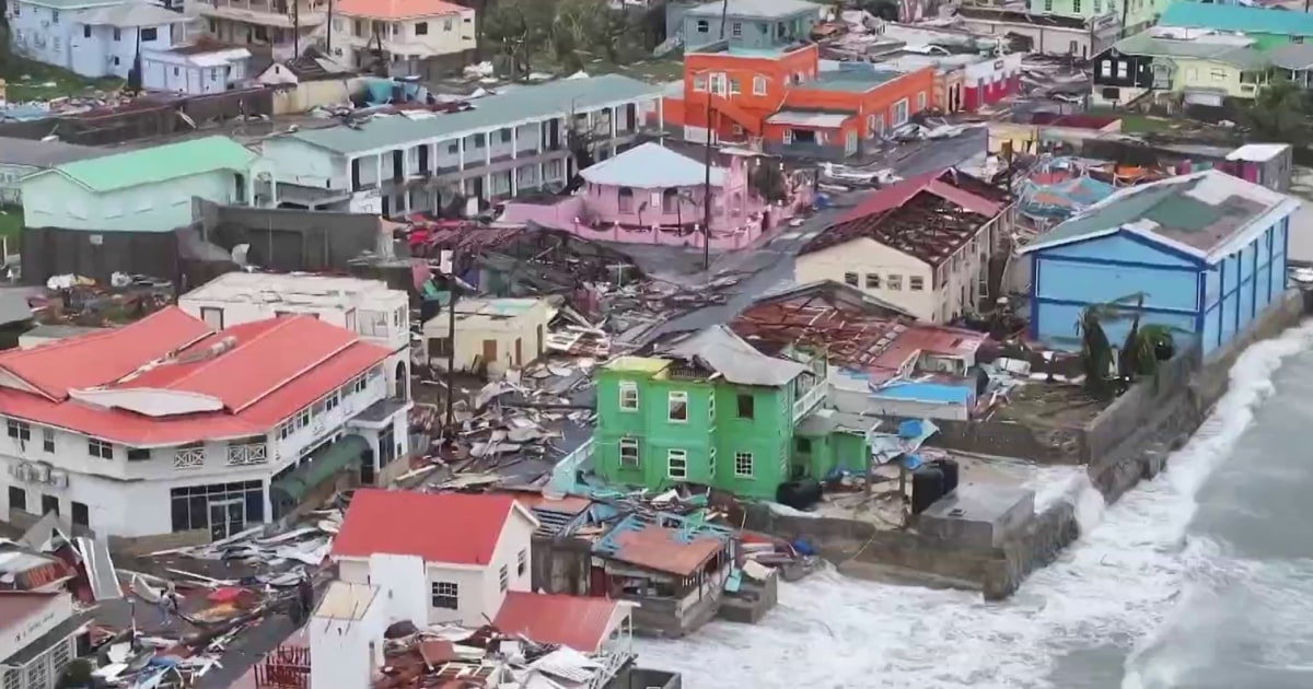 Hurricane Beryl smashes across Jamaica