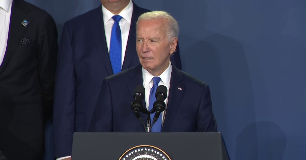 Biden mistakenly calls Zelenskyy 'President Putin' at NATO event