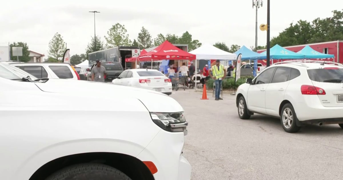 Growing misery in Texas as power struggle persists