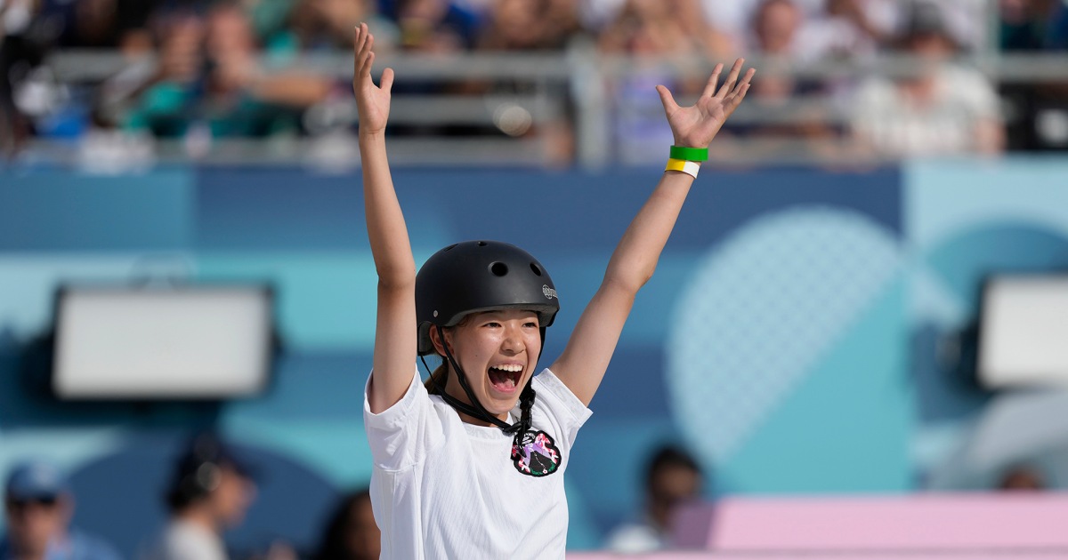 Japanese teen wins gold in women's street skateboarding