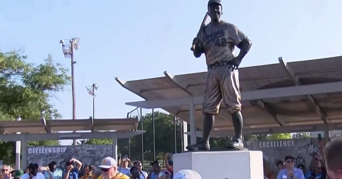 Kansas community welcomes back rebuilt Jackie Robinson statue