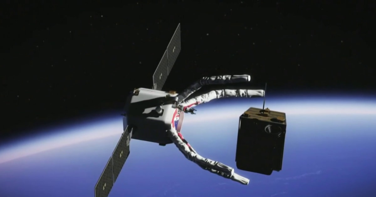 新しいロボットが危険な「宇宙ゴミ」を掃除する