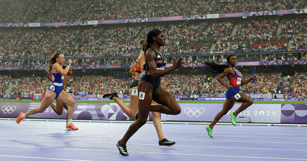 Women's 4x100m relay final at 2024 Paris Olympics up close