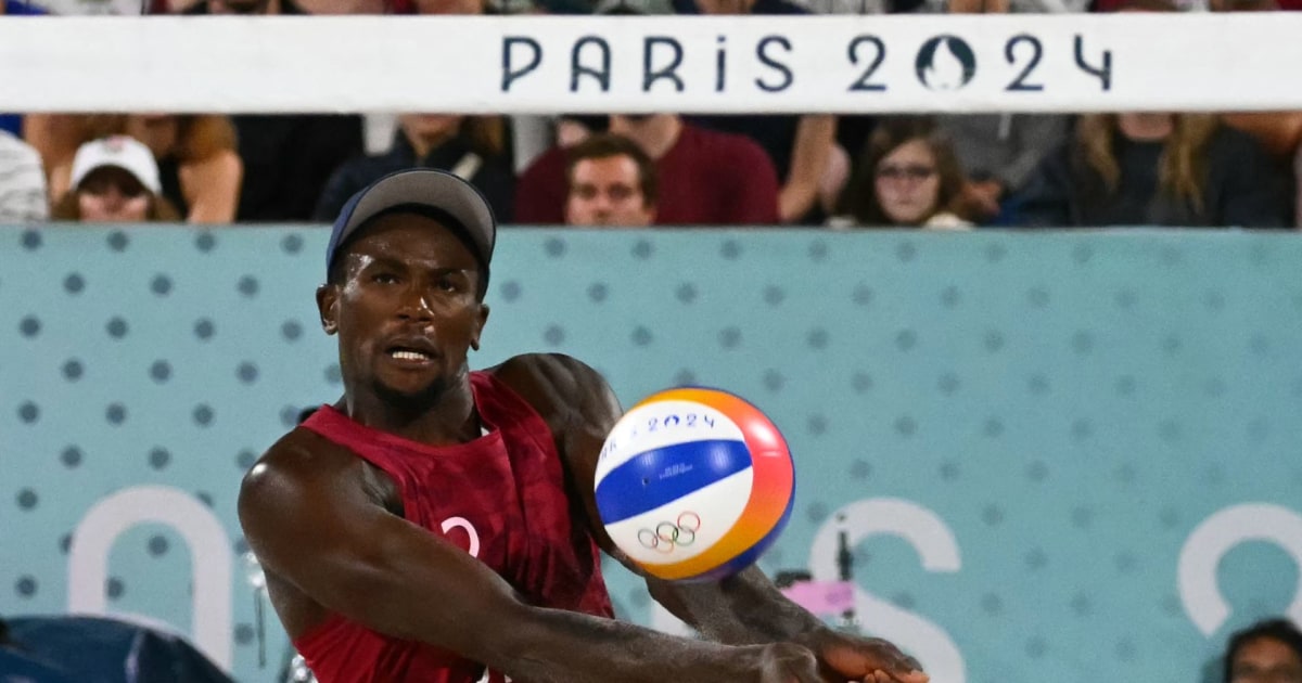 Qatar overpowers United States to reach semifinals