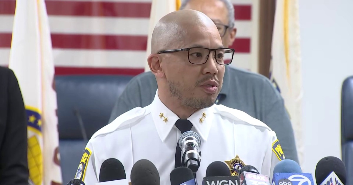 Illinois man charged in fatal shooting of four people on Chicago train