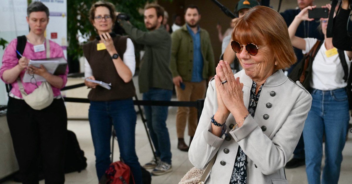 Supporters applaud Frenchwoman Gisele Pelicot during mass rape trial