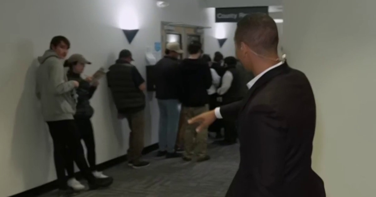 Nevada results expected to be delayed as long lines of voters remain