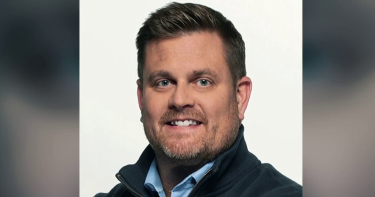 CEO of UnitedHealthcare shot and killed in New York