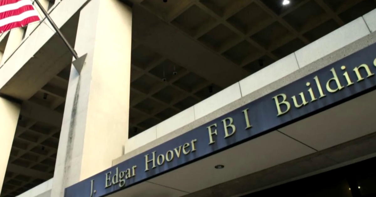 代理FBIの役人は、トランプ政権の発砲に抵抗しました
