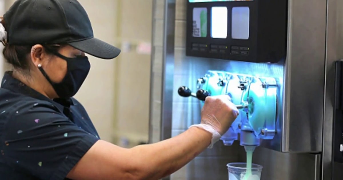 U.S. Federal Minimum Wage Remains at $7.25 While Average Market Wage Reaches $12.13