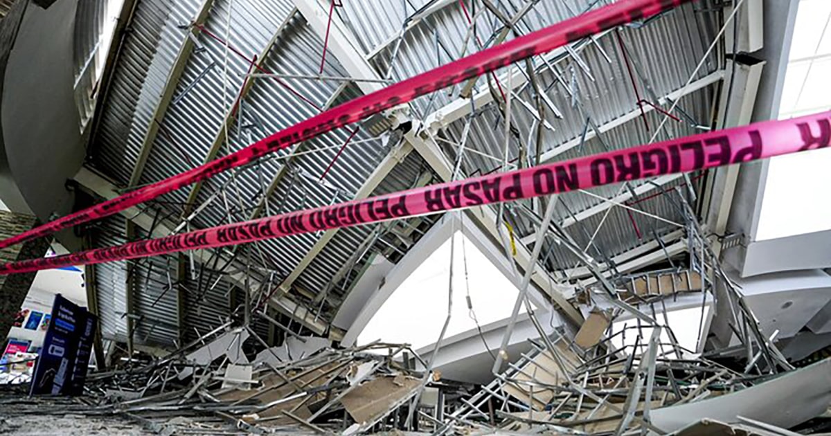 Several people killed after roof collapses in Peru shopping mall