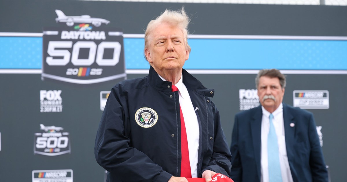 Trump takes lap around Daytona 500 track in motorcade