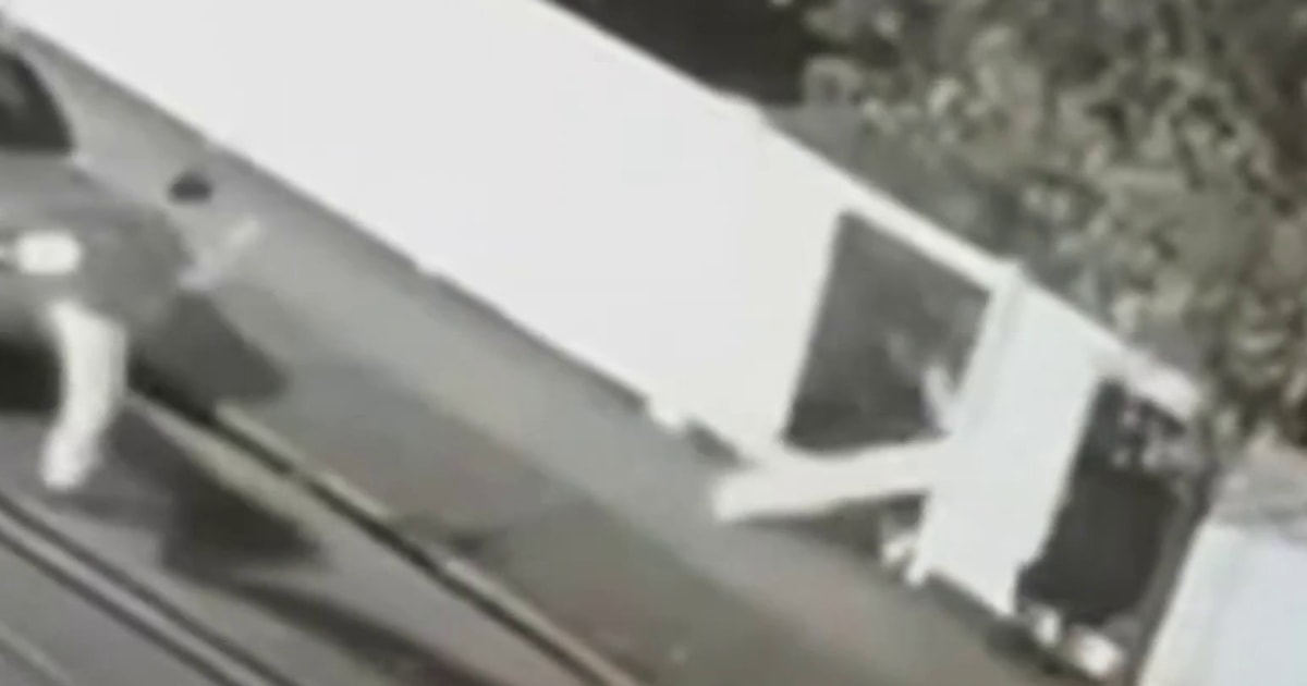 Group smashes into fence possibly imitating viral 'Kool-Aid man challenge' 