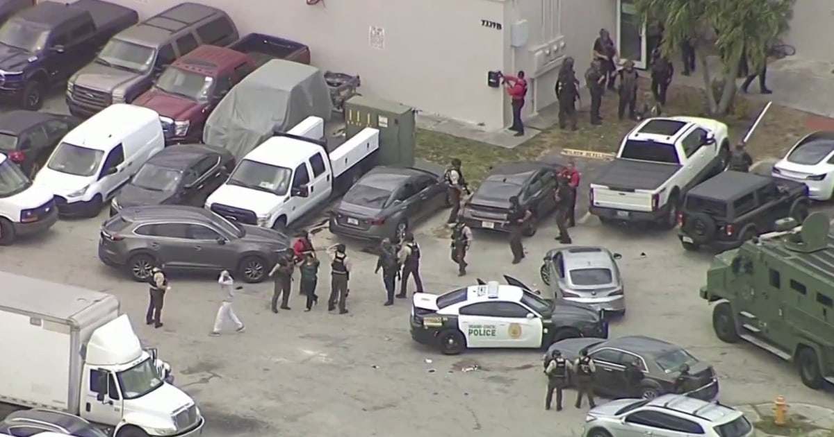 Miami shooting leaves three injured