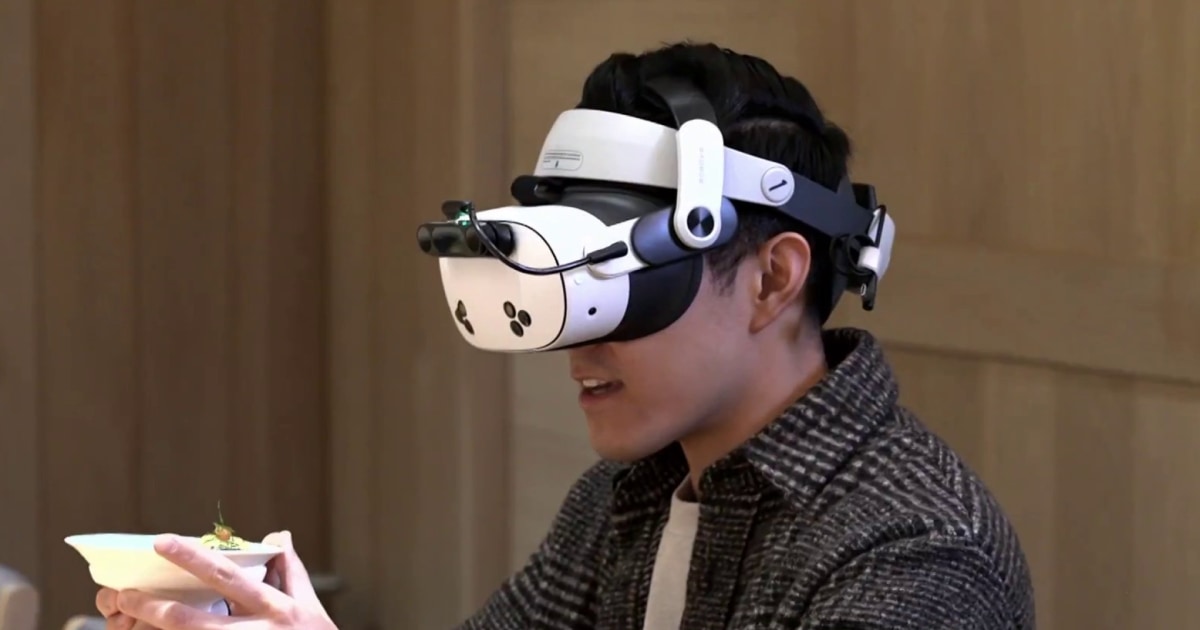 Virtual Reality Sushi Dining Experience