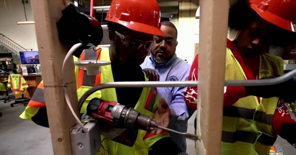 More schools bringing back shop class