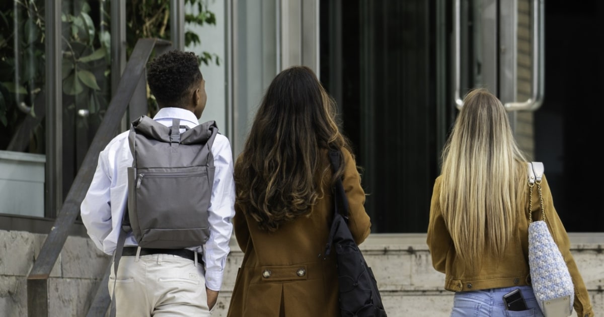 College students relying on AI to ease their way through school: New York Magazine