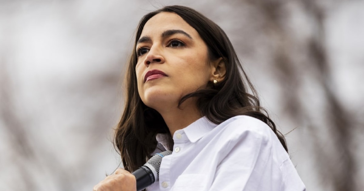 Democrats look for potential 2028 contenders