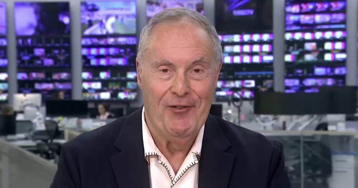 Legendary soccer commentator looks ahead to 2026 World Cup