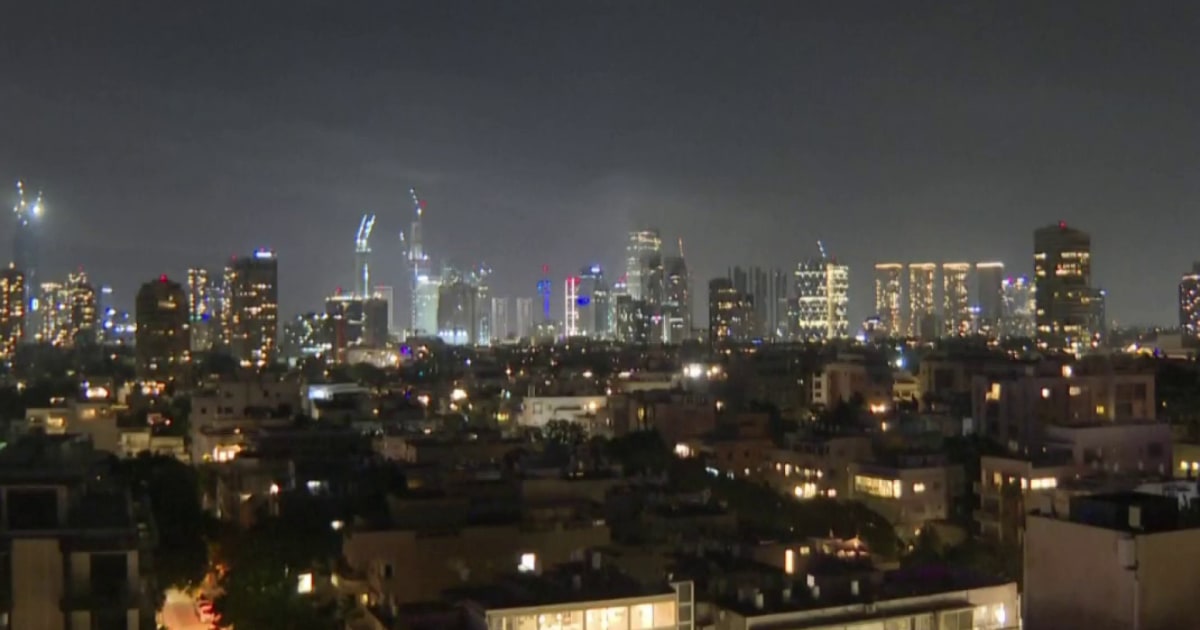 Injuries reported from debris as Iranian missiles hit Tel Aviv