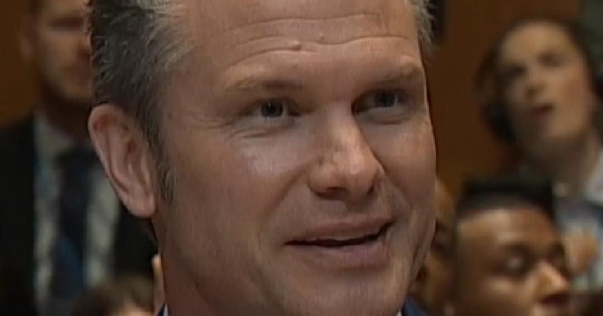 “Excuse me": Dem Sen. and Army vet Clashes with Hegseth Over military in L.A.