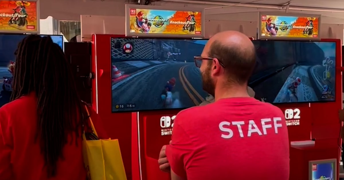 Gamers line up in NYC for Nintendo Switch 2 release