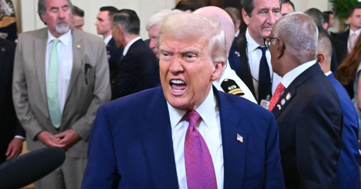 'It's all fake, there's no deadline': Insider reveals Trump's trade deal game