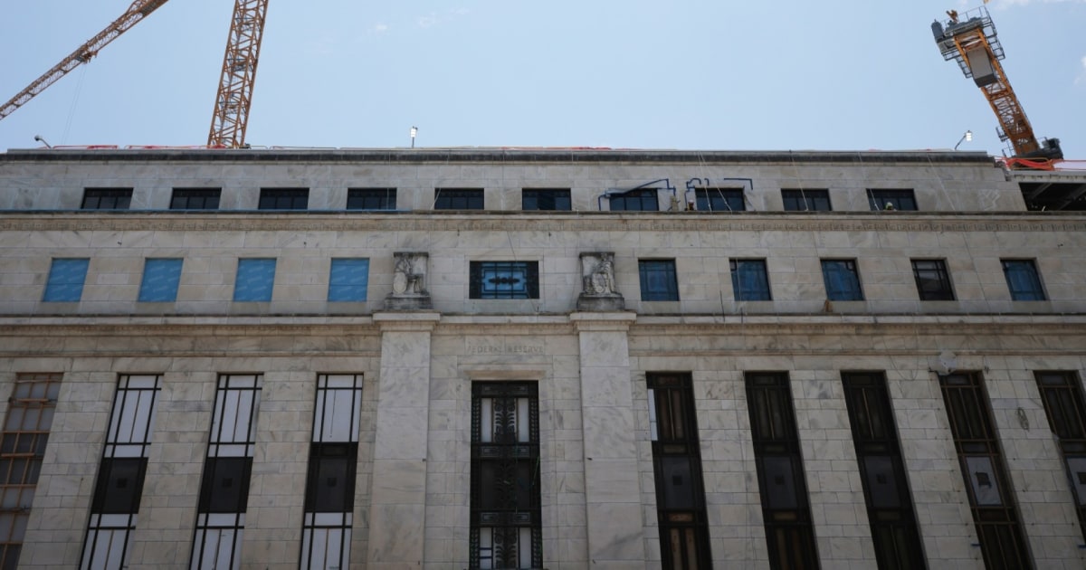 Federal Reserve keeps interest rates unchanged for fifth time