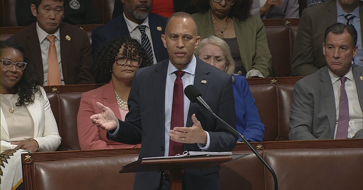 House Minority Leader Jeffries delivers marathon speech amid GOP budget bill debate