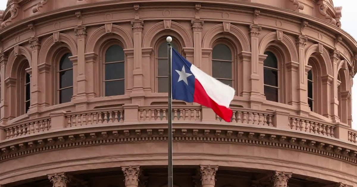 Texas Republicans push forward with redistricting plan