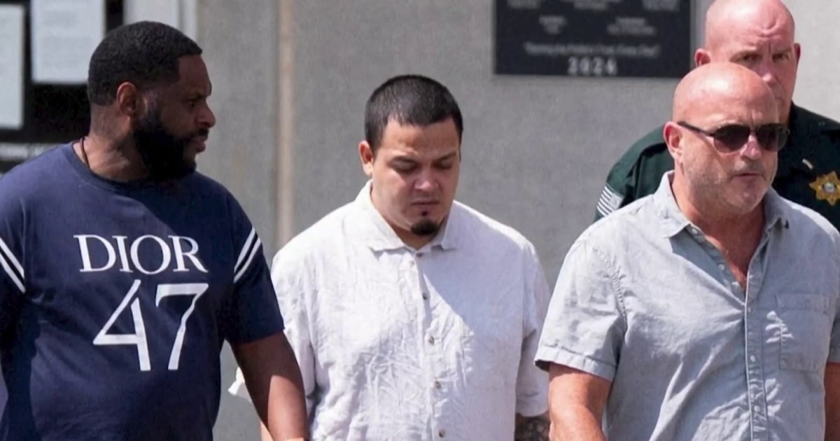 Kilmar Abrego Garcia notified by ICE that he may be deported to Uganda