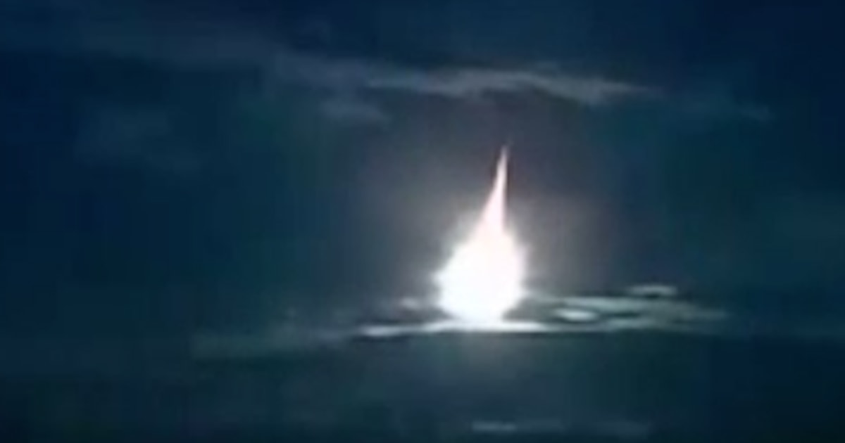 Shooting star lights up Japan's skies