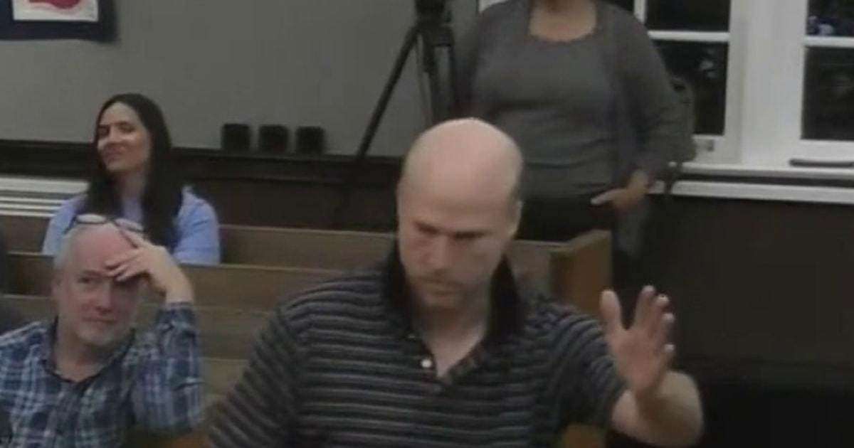 New Jersey council candidate dances during meeting