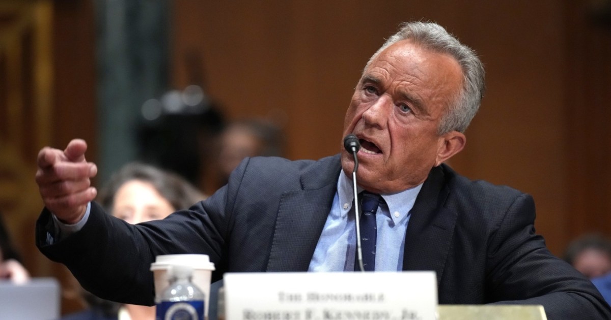 Kennedy insists to Warren he is not taking away vaccines from Americans