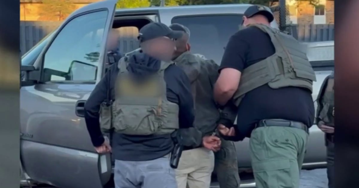 Trump expands crackdown on illegal immigration in Chicago