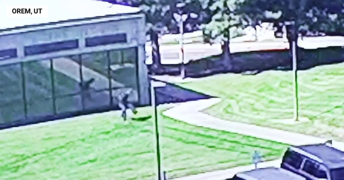 Video shows suspect escaping after Charlie Kirk shooting