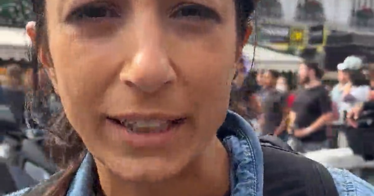 Protests in Paris over controversial spending bill