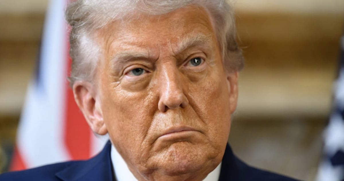 WH threatens mass firings and freezes billions in funding to Chicago and NYC as shutdown continues