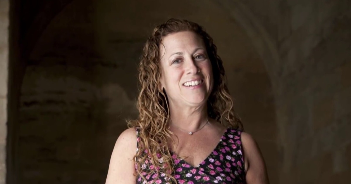 Author Jodi Picoult pushes back after Indiana high school cancels musical based on her book