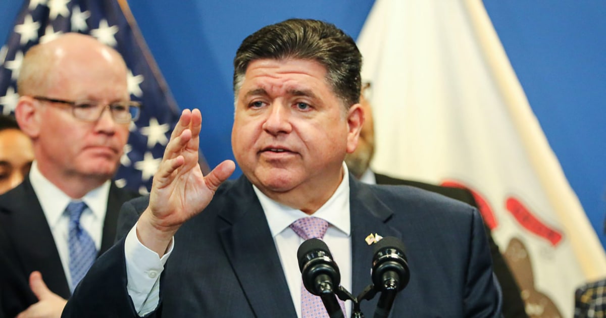 Illinois Governor holds briefing on National Guard deployment to Chicago