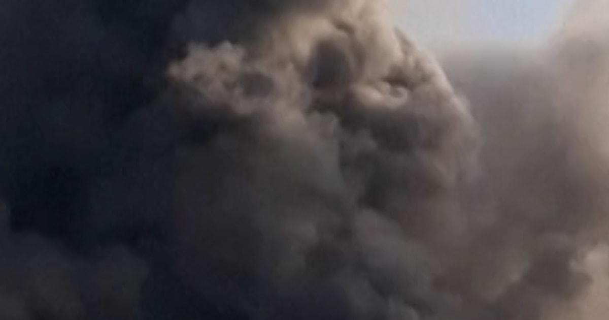 Video shows Israeli airstrikes on Gaza neighborhood