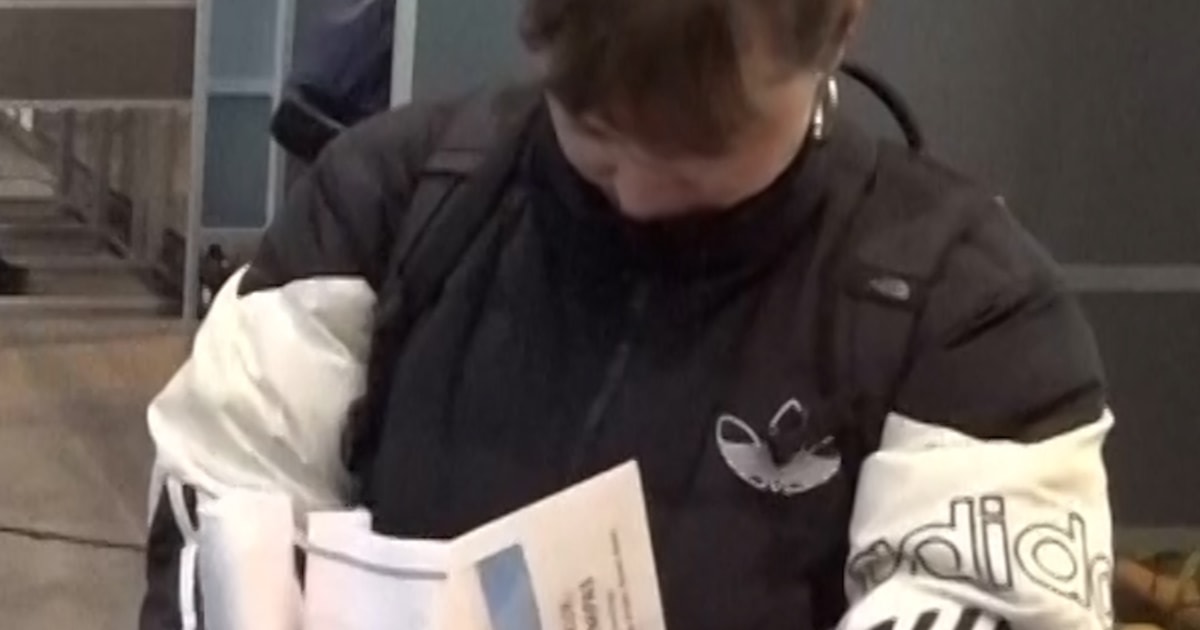 Dutch voters wrestle with large paper ballots