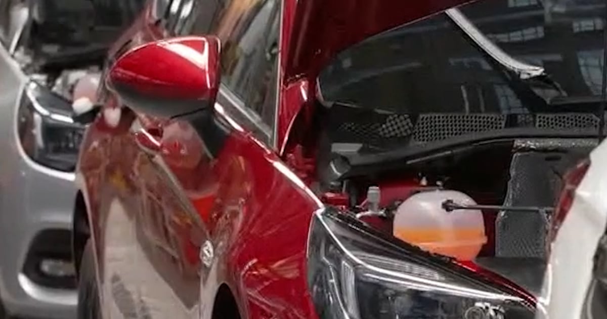 GM to cut 200 Detroit jobs, mostly in engineering