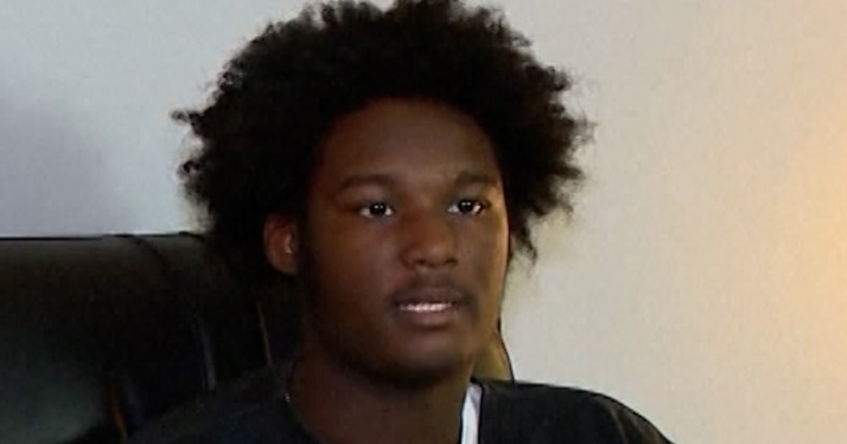 AI security system mistakes teen's bag of chips as gun