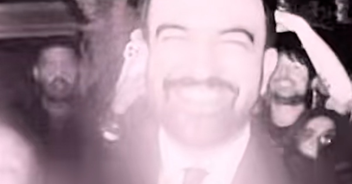 Mamdani makes appearance at PinkPantheress' NYC show