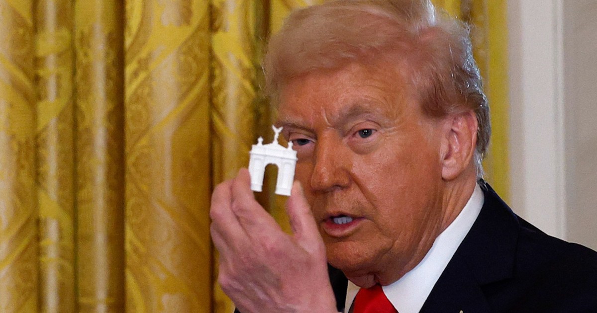 White House fires arts board that reviews construction