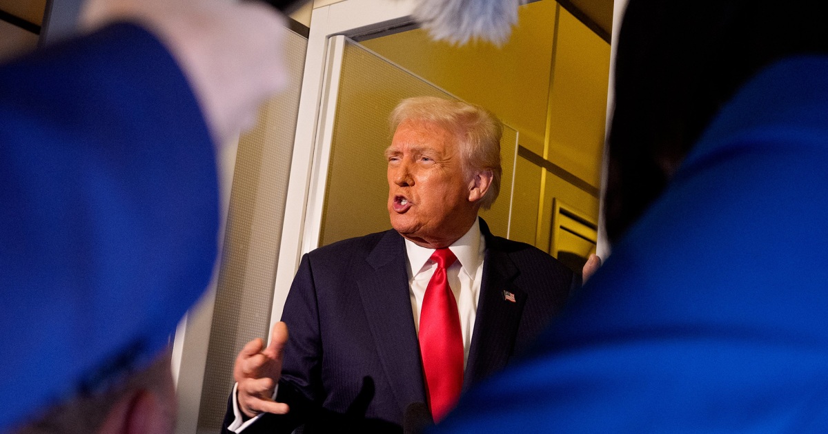 Trump hails &lsquo;amazing&rsquo; meeting with Chinese President Xi