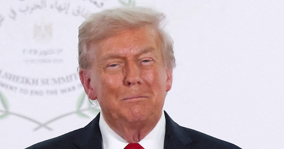 World leaders encompass Trump at Egypt peace summit