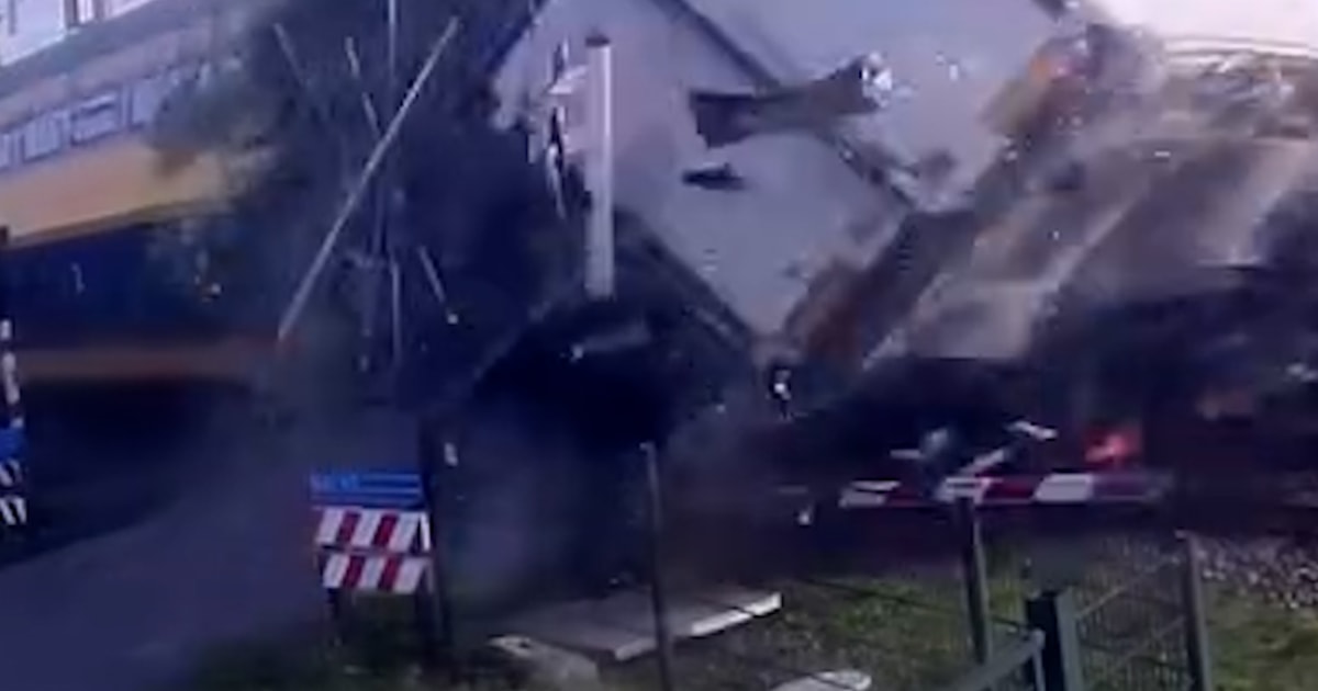 Practice collides with truck at Dutch railroad crossing Practice collides with truck at Dutch railroad crossing