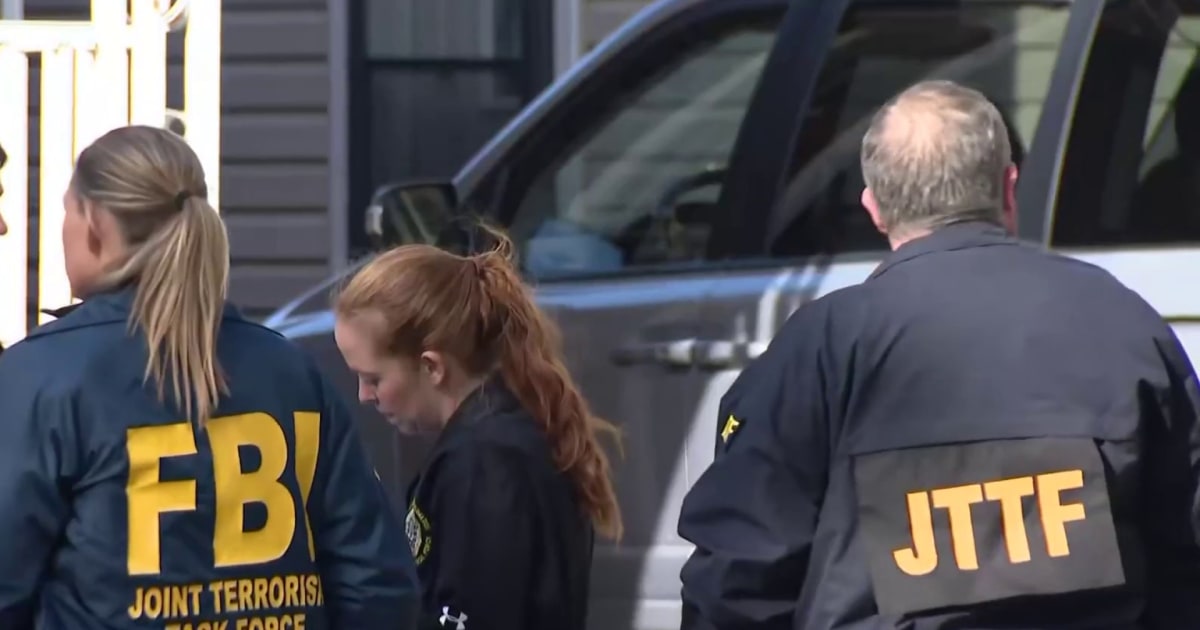 FBI charges 2 Michigan men in alleged Halloween terror attack